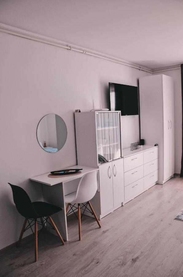 Central Park Studio Онещи Екстериор снимка